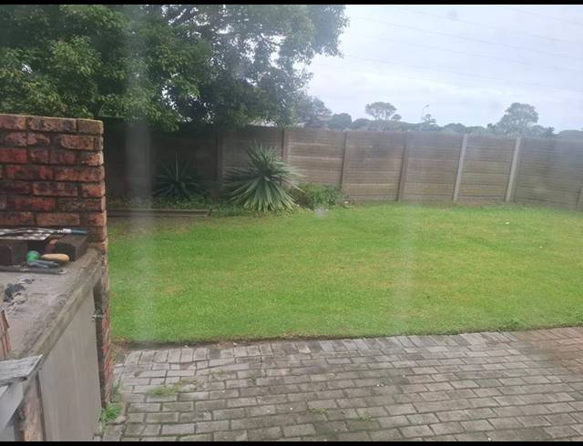 2 BEDROOM PROPERTY TO RENT IN LORRAINE